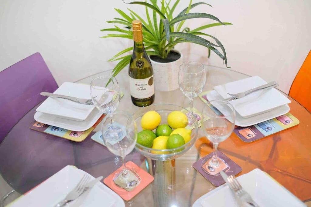 Modern & Spacious In Centre Apartment Aberdeen